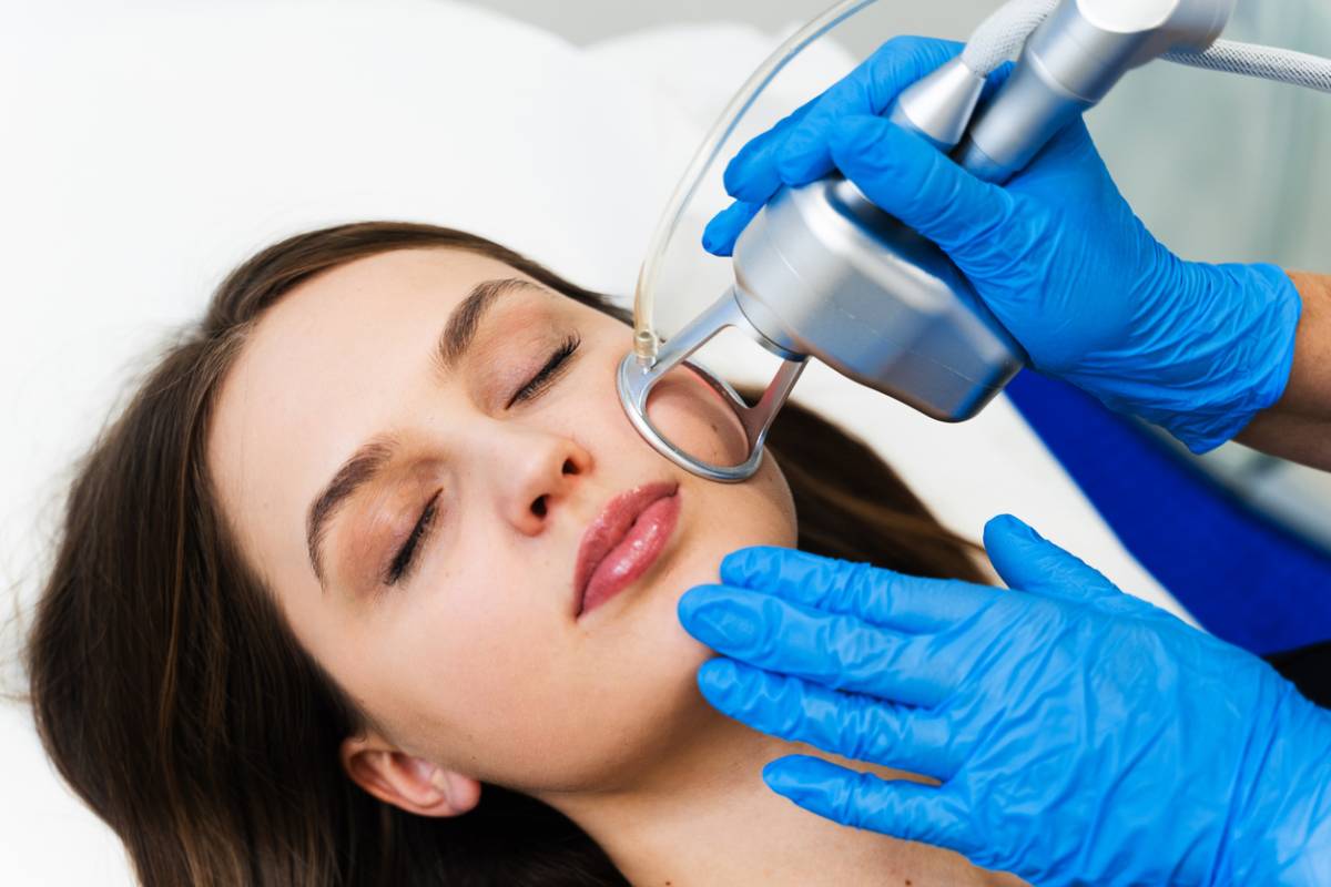 Featured image for Benefits of CO2 Laser Resurfacing After Eyelid Surgery