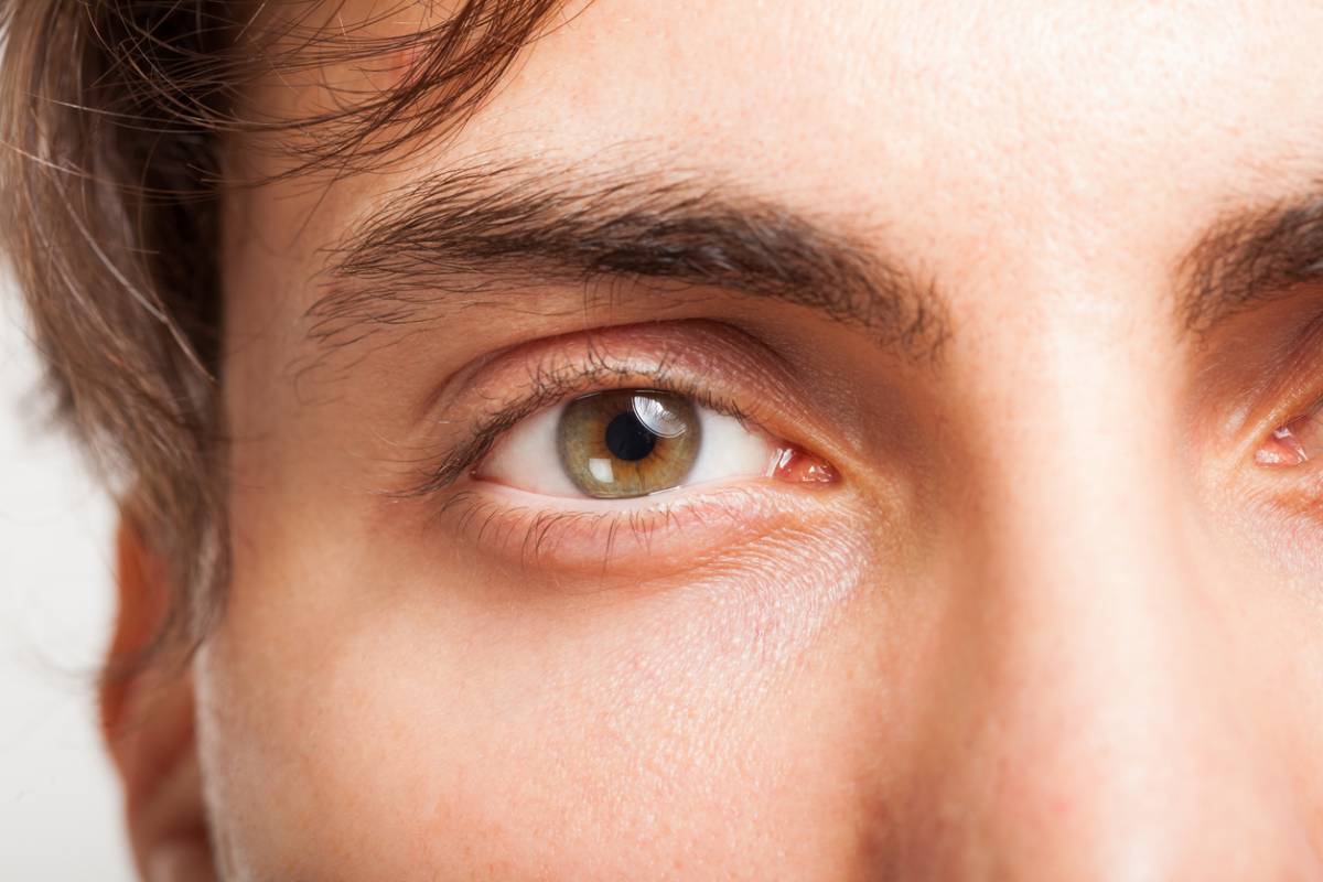 Featured image for How Do You Treat an Eyelid Injury?